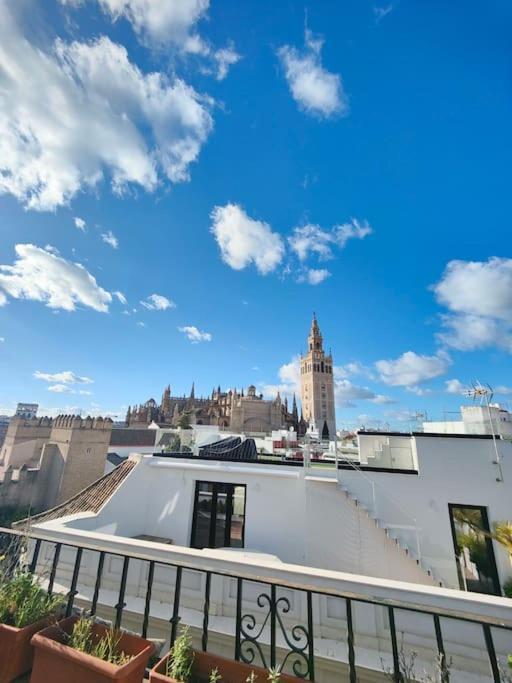 Lovely 1-Bedroom Loft With Terrace. Amazing View. Sevilla Exterior foto